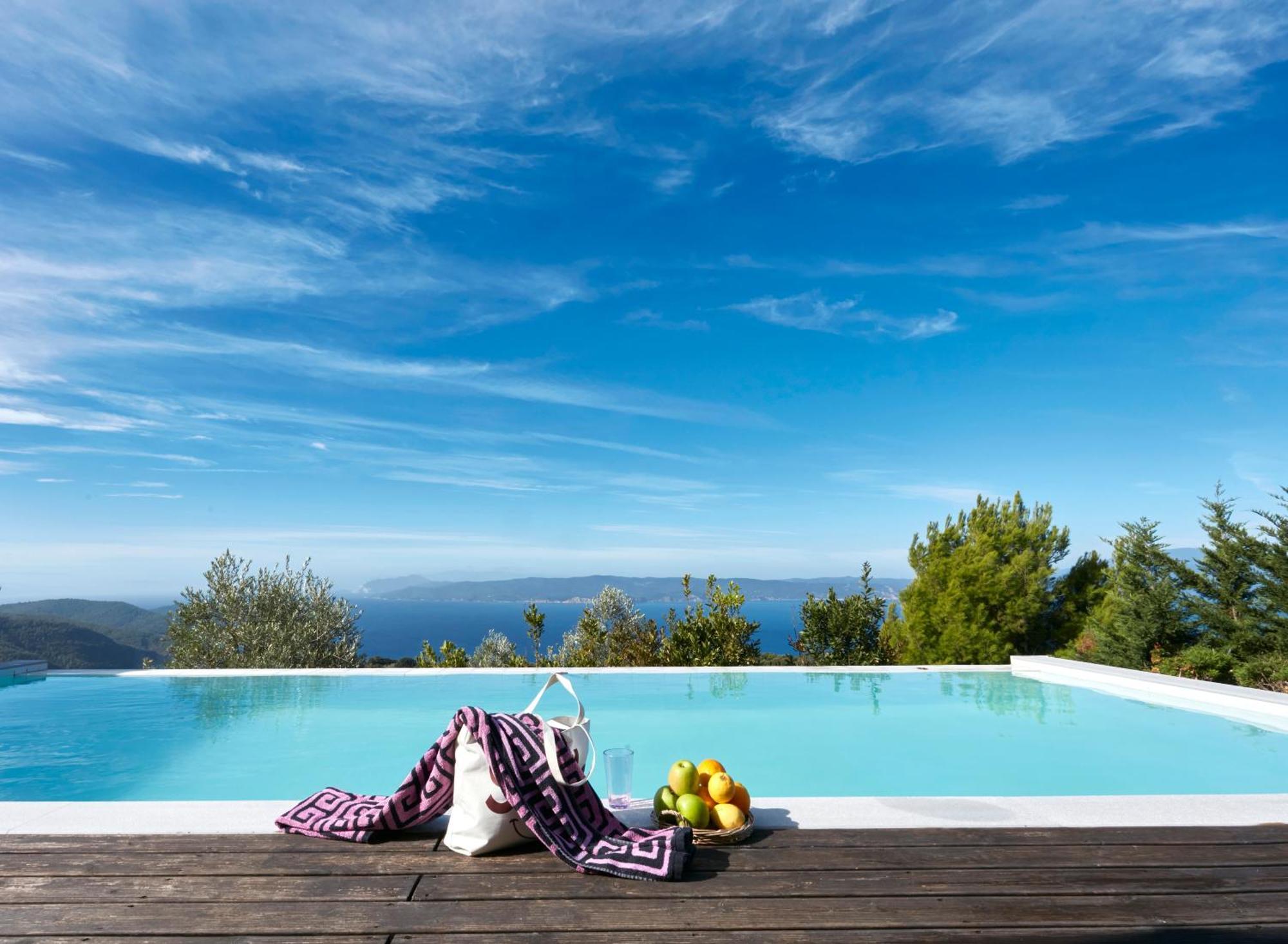 Luxury Villa In Kechria 2 Exterior photo