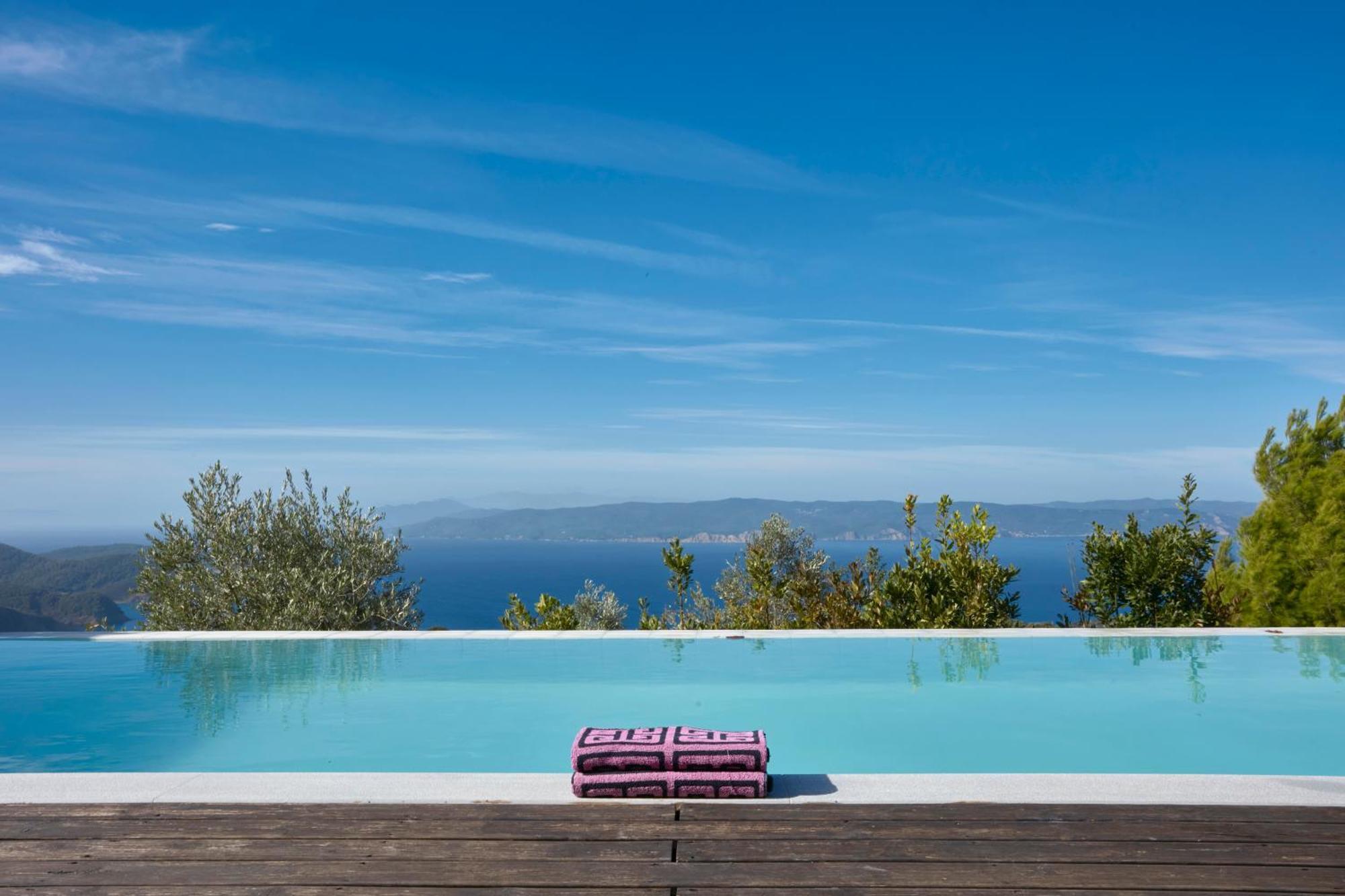 Luxury Villa In Kechria 2 Exterior photo